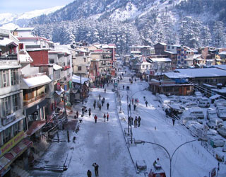 Amritsar to Manali Car Rentals Service