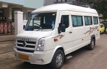 17 Seater Tempo Traveller in Amritsar